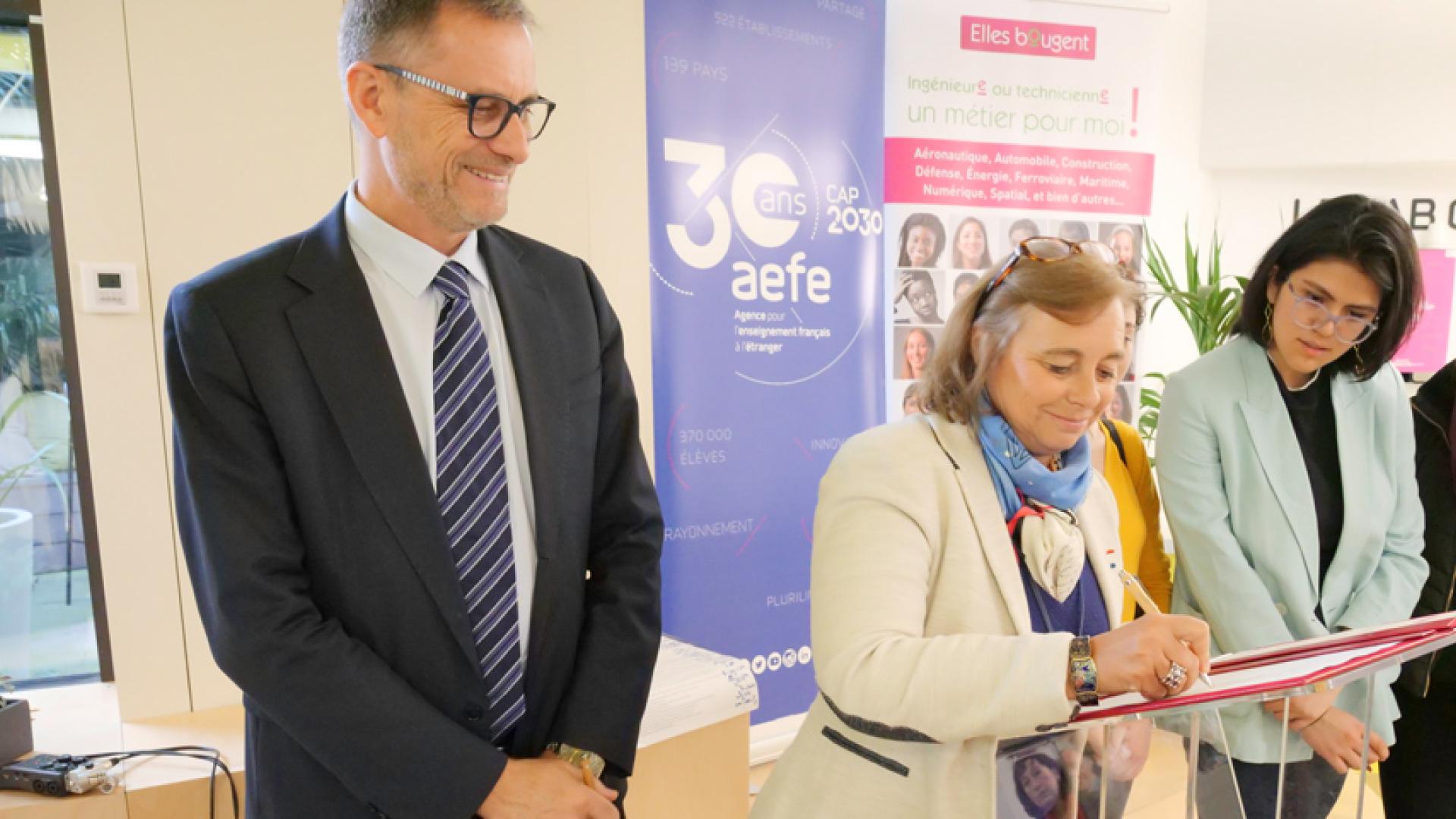 Journée internationale des droits des femmes 2020 : signature de convention avec "Elles bougent"